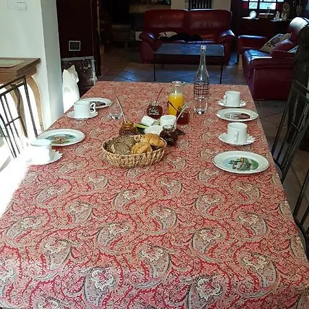 Clos Des Boulevards Oda ve Kahvaltı